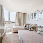 Mountain View One Bedroom Plus 1 Extra Room In Cascais