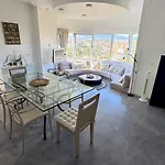 Mountain View One Bedroom 1 Extra In Διαμέρισμα