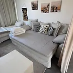 شقة Mountain View One Bedroom Plus 1 Extra Room In Cascais كاسكايس