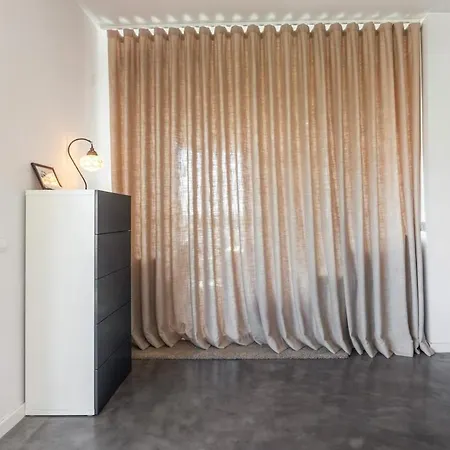 New Nomad Dreams N6 In Mountain View