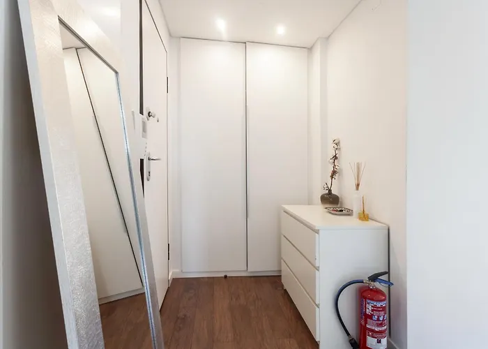 Nomad Dreams N6 One Bedroom 1 Extra In Mountain View